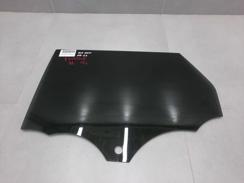 LR026715 - ARKA KAPI CAMI SOL(EVOQUE) - Land Rover