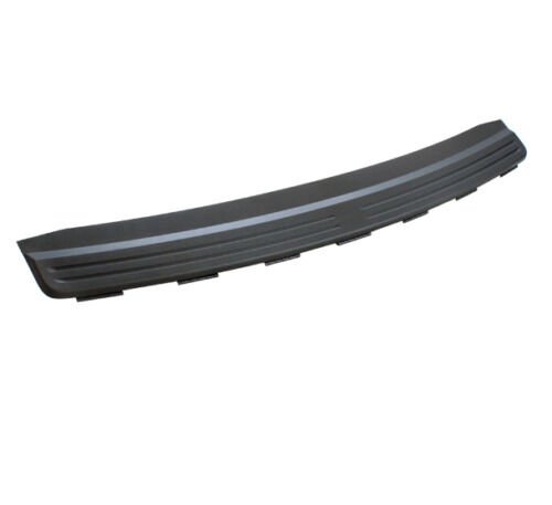 LR005751 - ARKA TAMPON ÜST KAPLAMASI (FREEL.2) - Land Rover