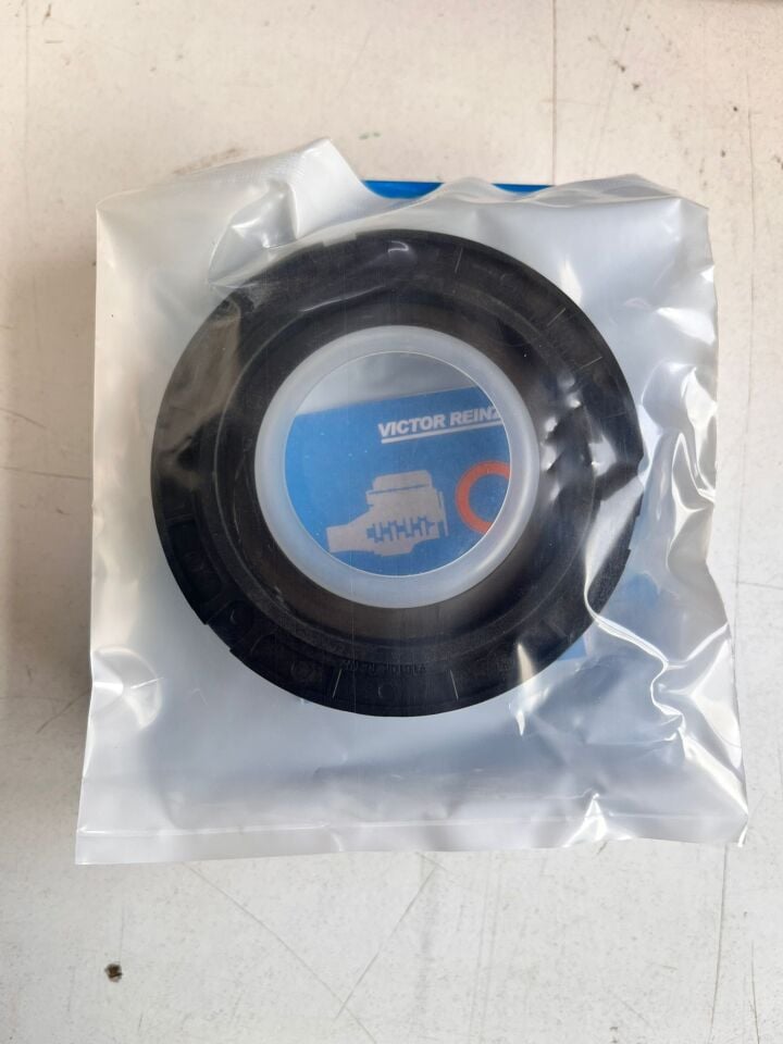 LR121757G - ÖN KRANK KEÇESİ (2.0L Hİ PHEV/DİSCOVERY SPORT/VELAR/NEW EVOQUE) - V.REİNZ