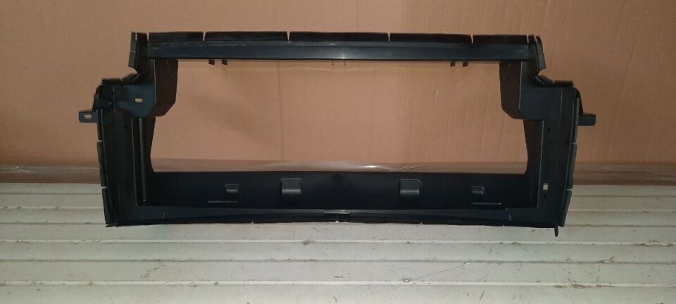 LR142980 - ÖN TAMPON DEFLEKTÖR (VELAR) - Land Rover