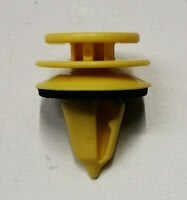 LR035841 - ÖN DİREK BAKALİT KLİPS (3.0L V6/ALL) - Land Rover