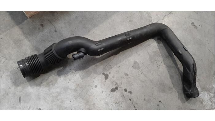 LR031489 - HAVA FİLTRE HORTUMU (NWD4) - Land Rover