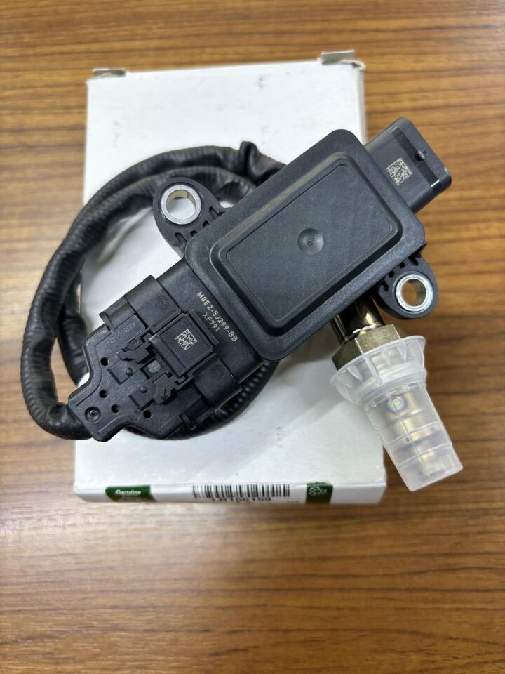 LR156159 - NOX SICAKLIK SENSÖRÜ 3.0L DZL. (NEW VOGUE 22>) - Land Rover