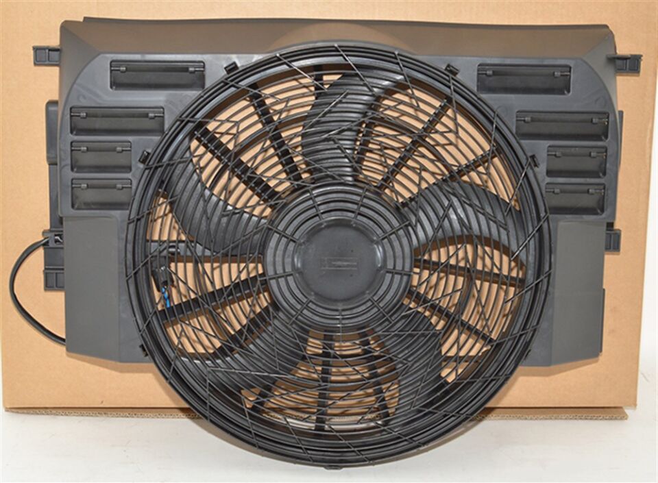 PGK000110 - FAN KOMPLE 3.0 TD6 (VOGUE) - Land Rover