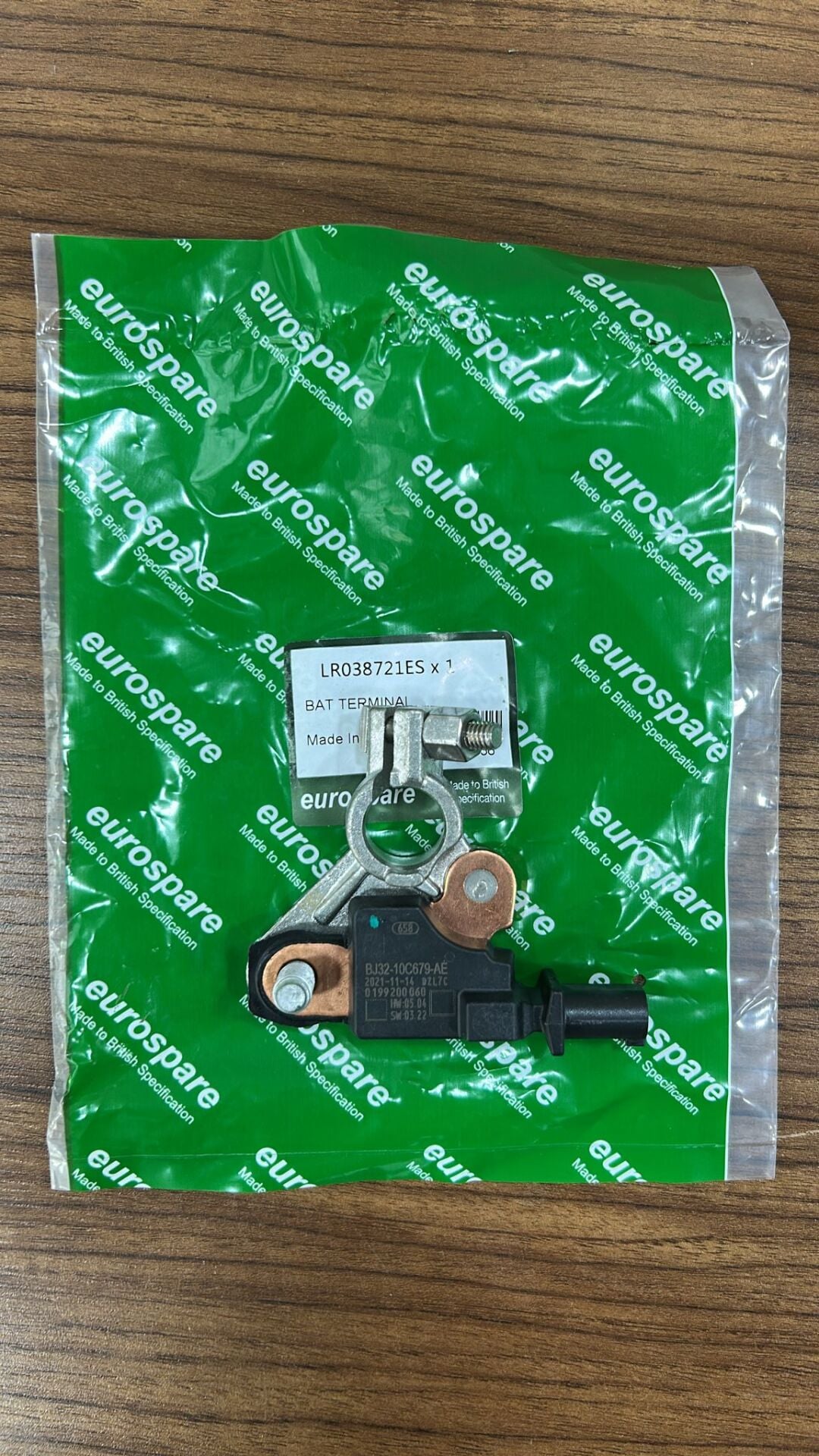 LR038721R - AKÜ KUTUP BAŞI /NEGATİF 2.0L (DİSC.SPORT/VOGUE/SPORT) - Eurospare