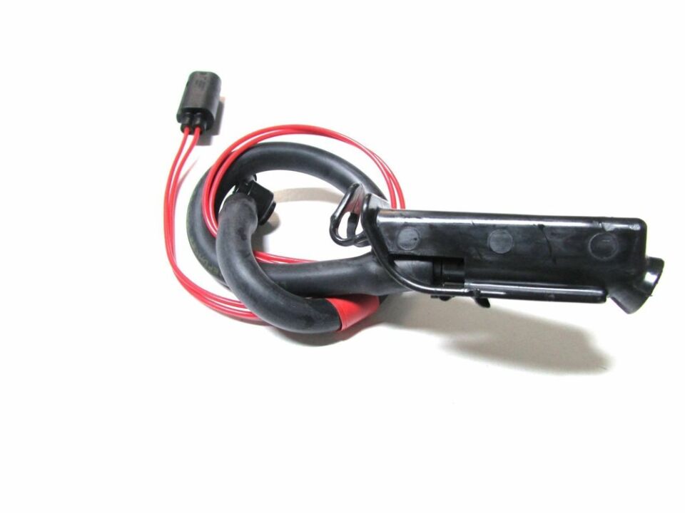 LR068874 - ÖN CAM FISKİYE FA (3.0L V6) - Land Rover
