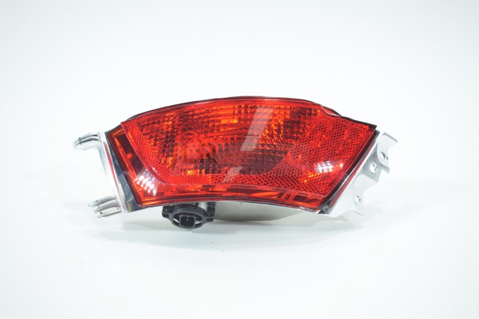 LR095709G - ARKA TAMPON SİS FARI SOL (3.0L V6) - Eurospare