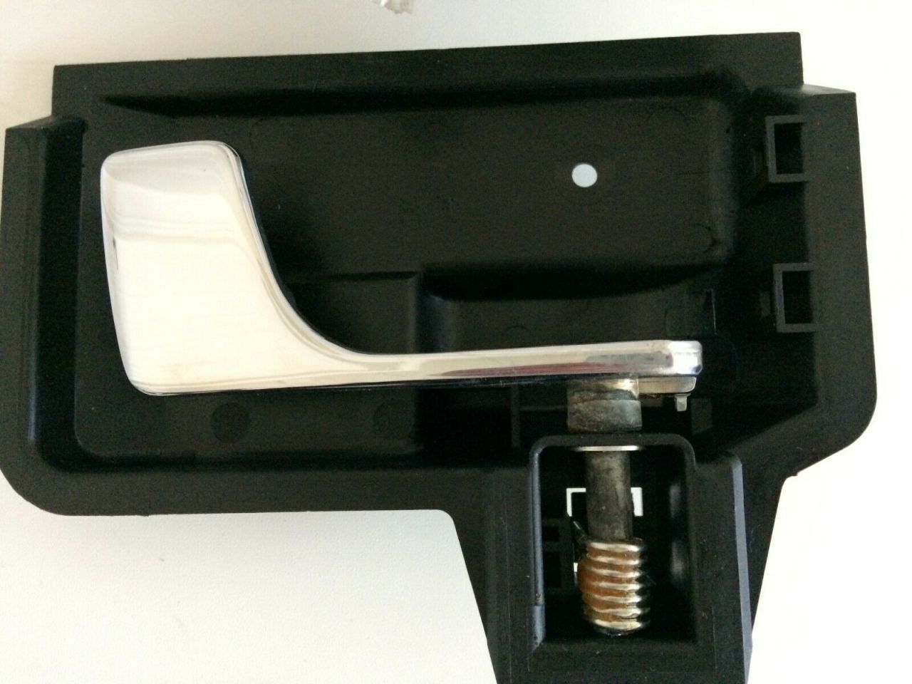 FVC102360 - ÖN İÇTEN AÇMA KOLU SAĞ NİKELAJLI (4.6) - Land Rover