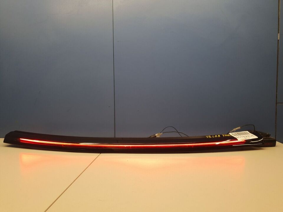 LR093371 - ARKA BAGAJ STOBU(VELAR) - Land Rover