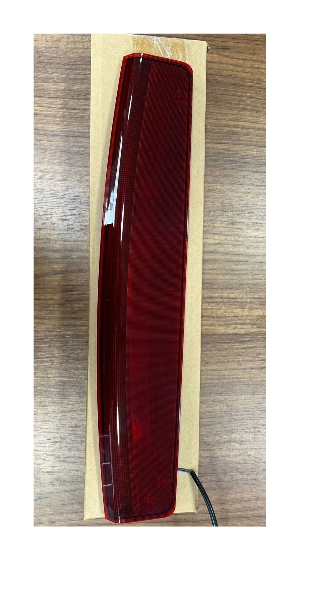 XFG000040G - ARKA BAGAJ 3. STOP LAMBASI (3.0/3.6/4.4/VOGUE) - Eurospare