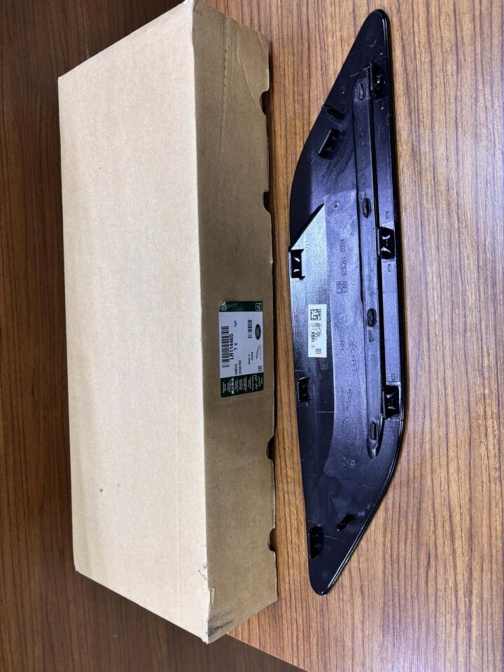 LR114465 - KAPUT HAVALANDIRMA SAĞ (EVOQUE) - Land Rover