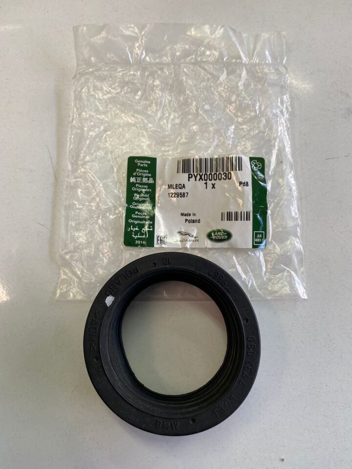 PYX000030 - TURBO GİRİŞ KEÇESİ (3.0/VOGUE) - Land Rover