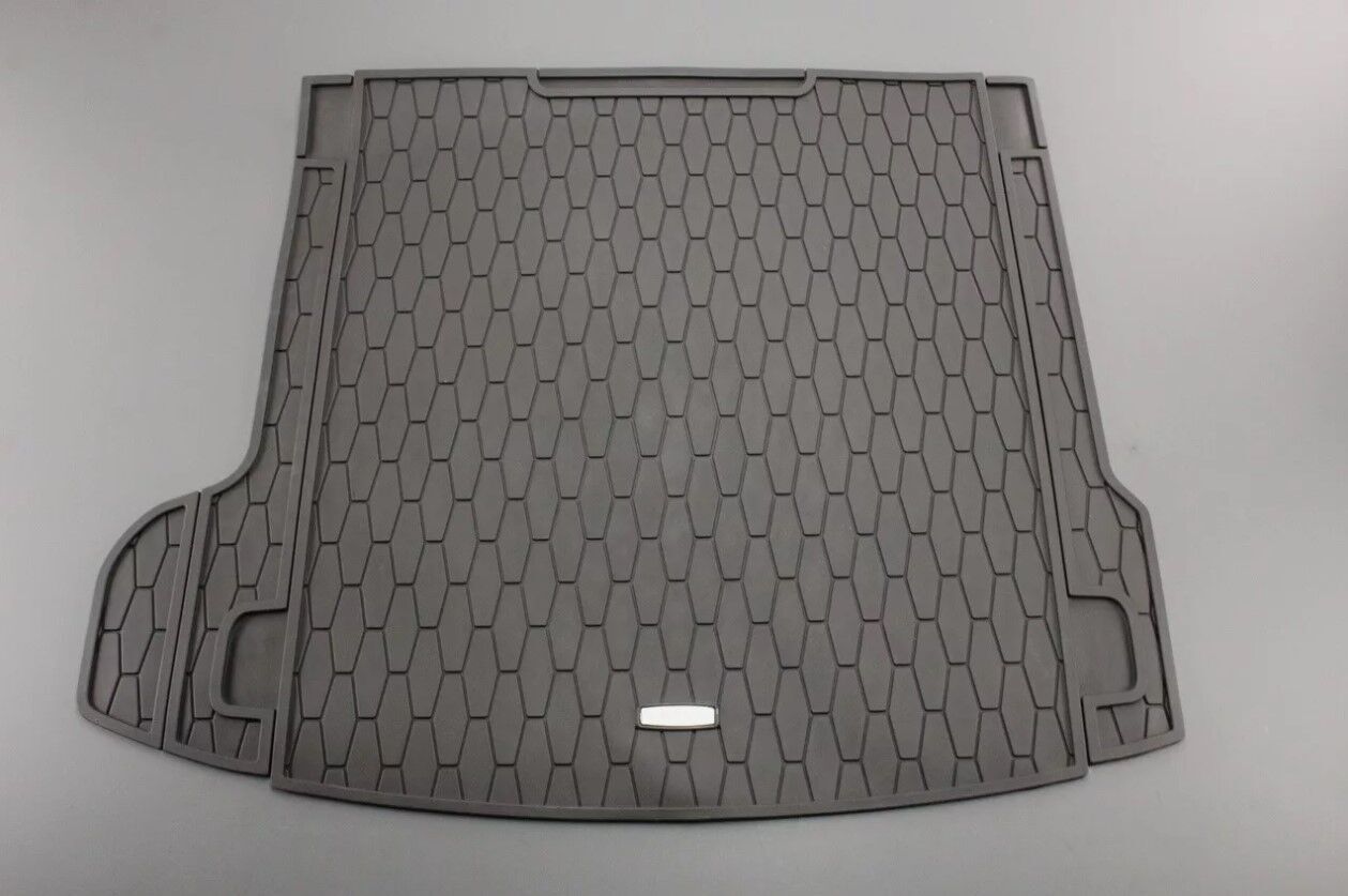 T4A16371 - ARKA BAGAJ LASTİK PASPASI (F-PACE) - Jaguar