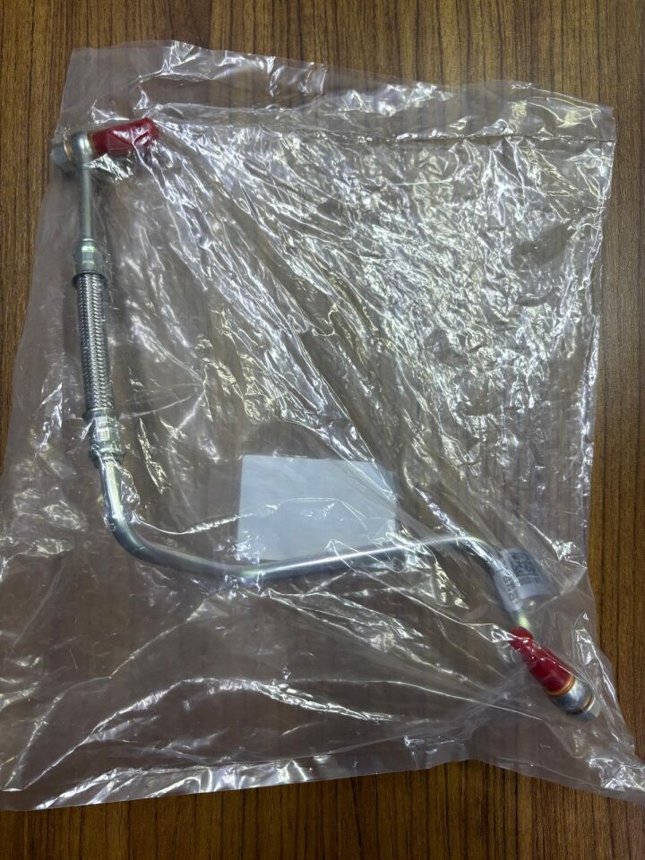 LR081640 - TURBO YAĞ BESLEME BORUSU 2.0 DZL. (DİSC.S5/VELAR) - Land Rover