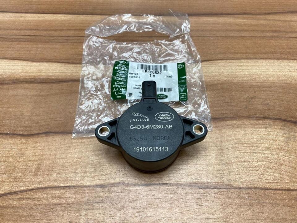 LR163187 - EGZANTRİK ZİNCİR SELENOİD 2.0L Hİ PHEV - Land Rover