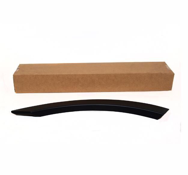 LR128132 - ARKA KAPI KAPLAMA SAĞ (DİSCOVERY SPORT) - Land Rover