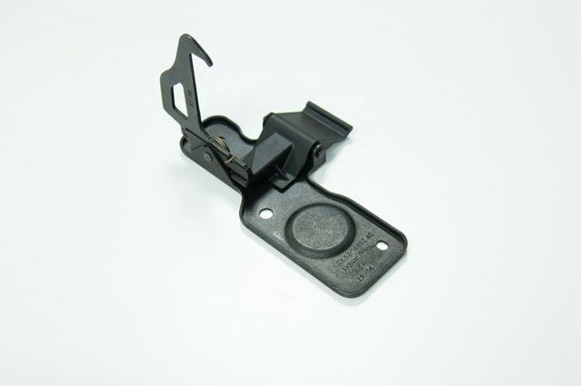 LR137754 - KAPUT KİLİT MANDALI 3.0L V6 (VOGUE) - Land Rover