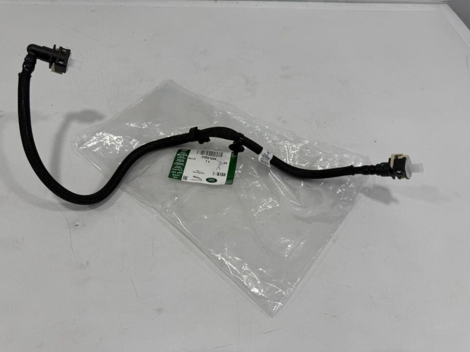 C2D21624 - YAKIT POMPA HORTUMU 2.0 BNZ. (XF/F-PACE/XE/XJ) - Jaguar