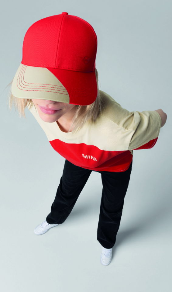 80165B320B6 - MİNİ ŞAPKA | GÜMÜŞ-KIRMIZI - BMW Group