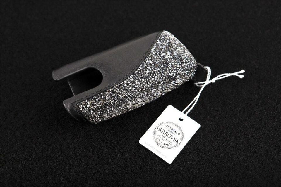 82295A56C37 - BMW ANAHTAR KILIFI | CRYSTAL CLARITY - BMW Group