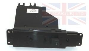 YUD000252PVA - ÖN CAM AÇMA DÜĞMESİ SAĞ (VOGUE) - Land Rover