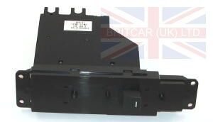 YUD000252PVA - ÖN CAM AÇMA DÜĞMESİ SAĞ (VOGUE) - Land Rover