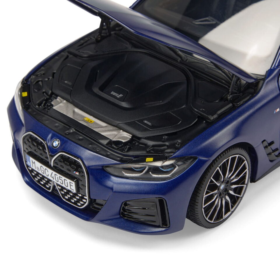 80435A8F296 - BMW i4 M50 (G26) MODEL ARAÇ | 1:18 / MAVİ - BMW Group