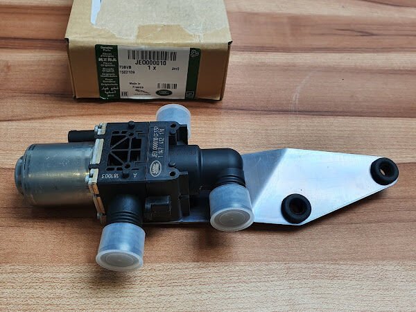 JEO000010 - A/C SU VALFİ (3.0/3.6/4.4/VOGUE) - Land Rover