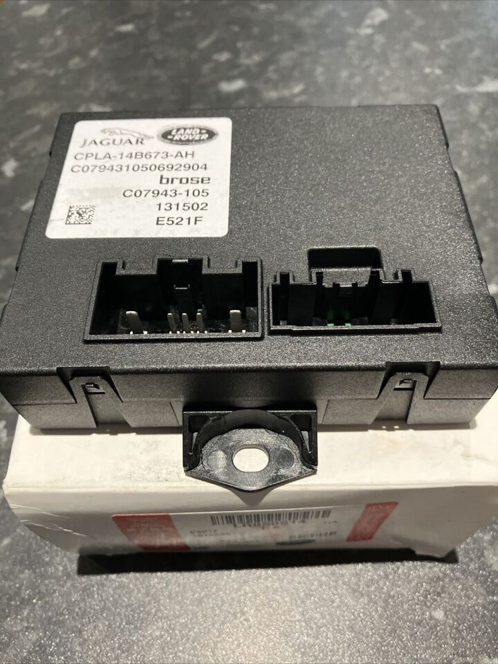 LR050514 - BAGAJ KİLİT ÜNİTESİ (VOGUE/2015) - Land Rover