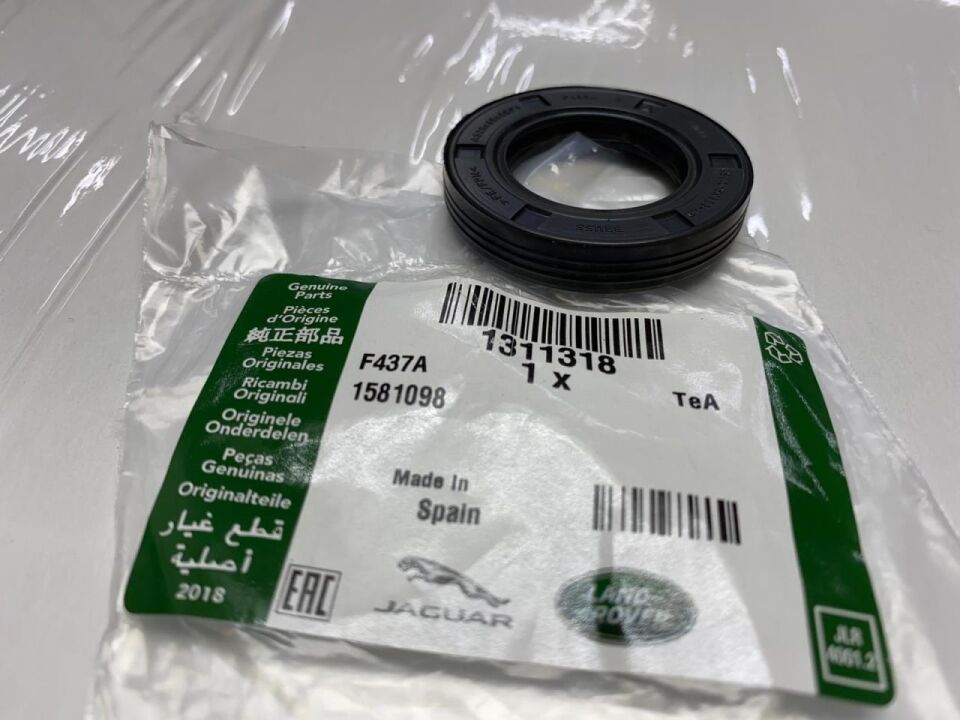1311318 - EGZANTRİK KEÇESİ (2.7/3.0/NWD3/4/RRS/VELAR) - Land Rover