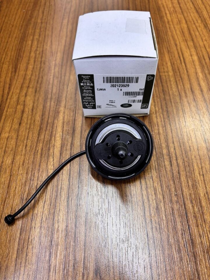 LR012897 - DEPO KAPAĞI İÇ (4.4/VOGUE) - Land Rover