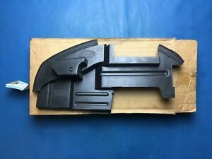 DHE500090 - HAVA DEFLEKTÖRÜ SOL (TD4/2.5 V6) - Land Rover