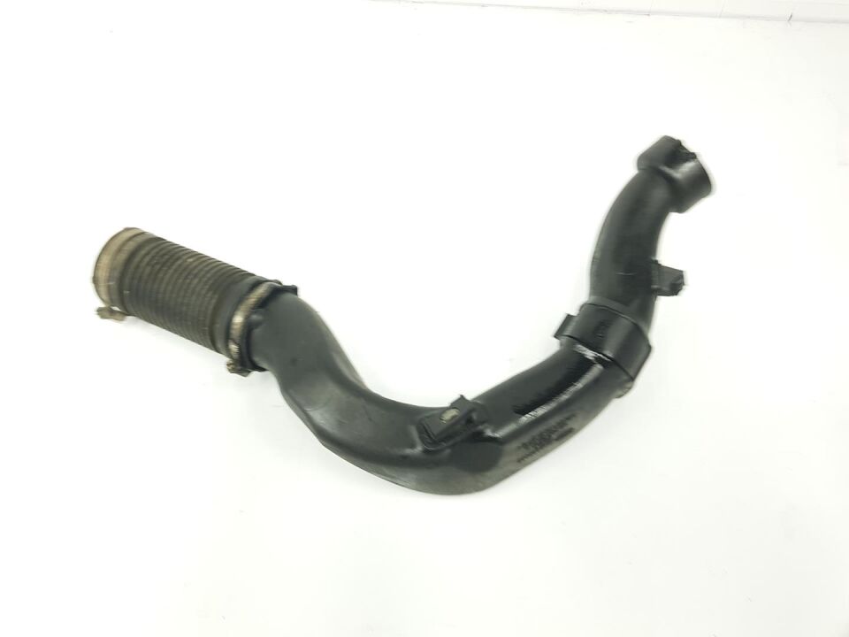 LR010553 - HAVA FİLTRE ÜST BORU SAĞ (3.6) - Land Rover