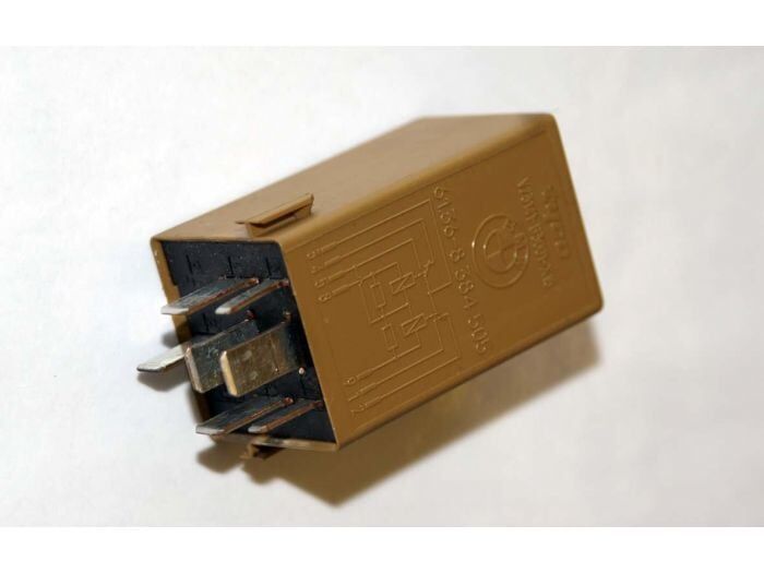YWB000060 - RÖLE SİLECEK-RR-2 - Land Rover