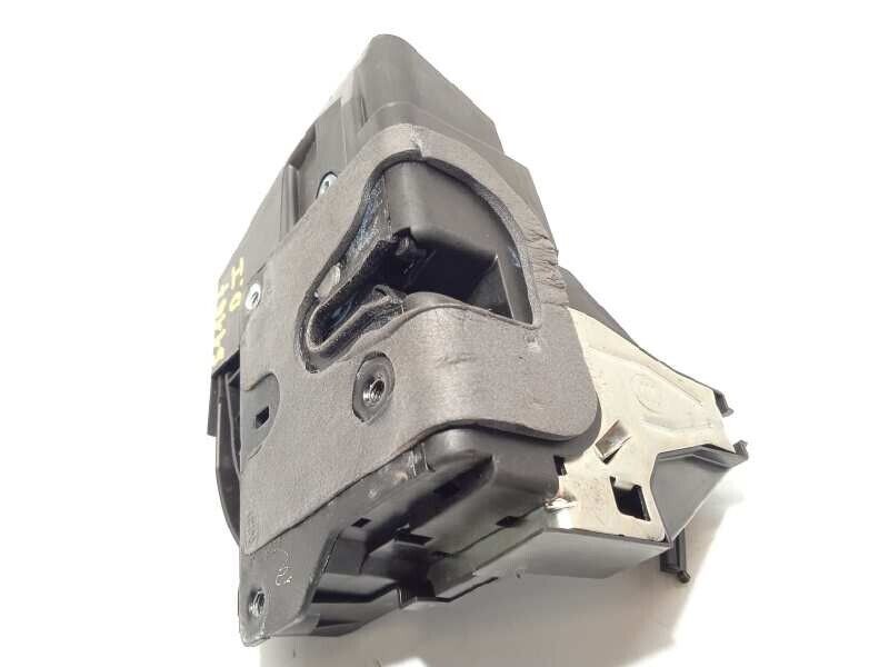 LR070438 - ÖN KAPI KİLİDİ SOL (DİSC.SPORT/VELAR/DEF) - Land Rover