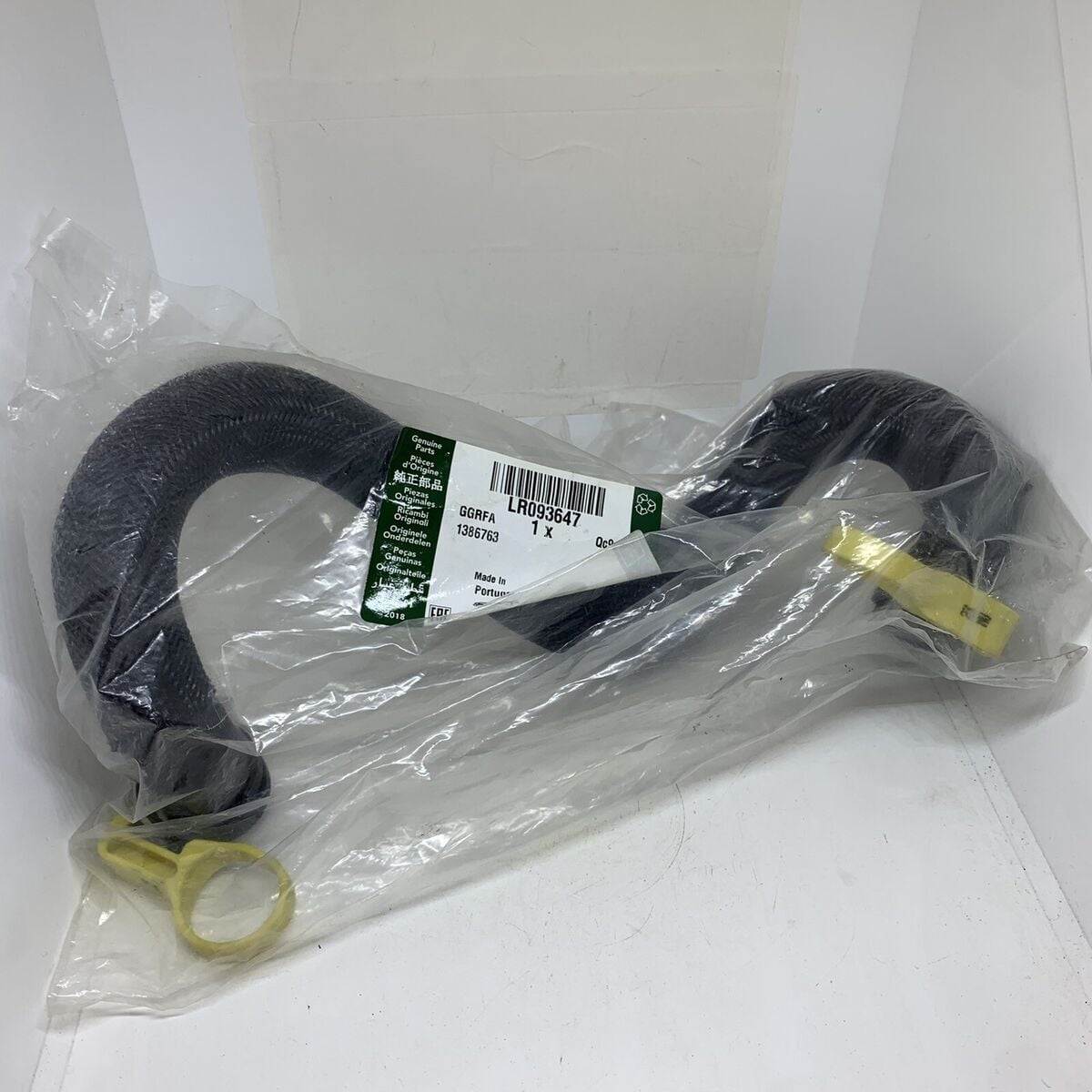 LR093647 - EGR SU GİRİŞ HORTUMU 2.0L DZL. (EVOQUE/DİSC.SPORT) - Land Rover