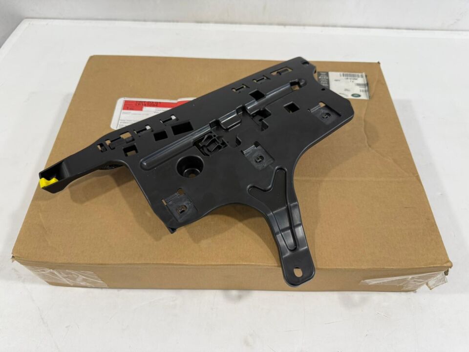 LR141094 - ARKA BAGAJ KAPAK SENSÖRÜ SAĞ (VELAR) - Land Rover