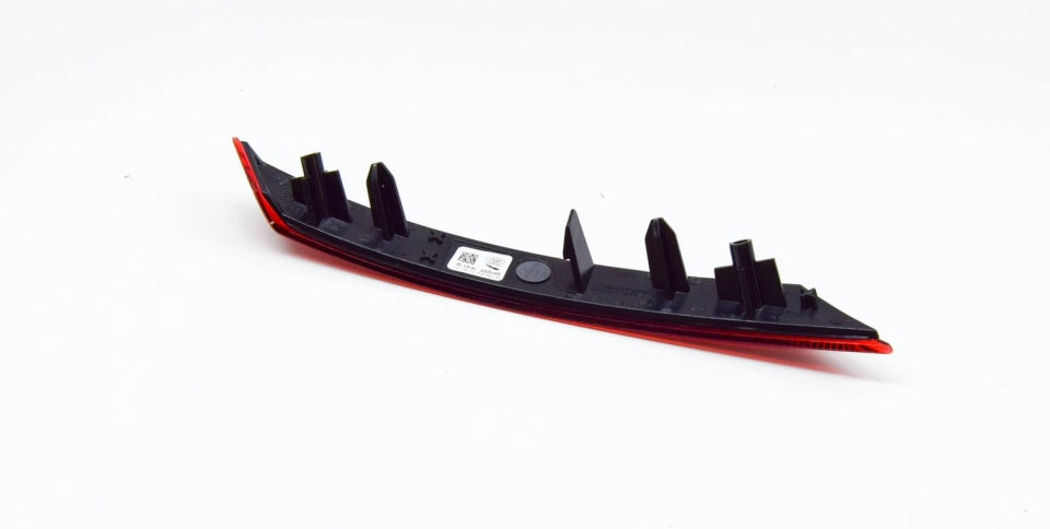 LR180680 - ARKA TAMPON REFLEKTÖRÜ SOL (VELAR) - Land Rover