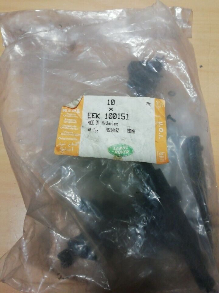 EEK100151 - SUNROOF BRAKETİ TAKIM (1.8/TD4) - Land Rover