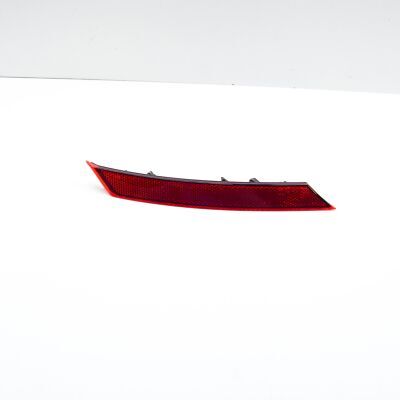 LR180681 - ARKA TAMPON REFLEKTÖRÜ SAĞ (VELAR) - Land Rover