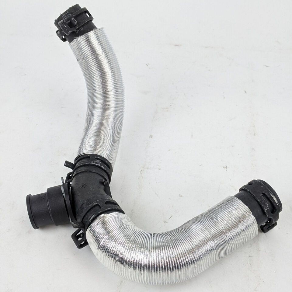 LR004298 - EGR SOĞUTUCU GİRİŞ HORTUMU (2.2) - Land Rover