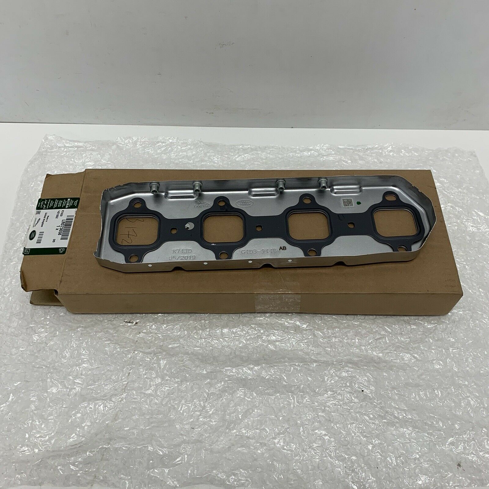 LR073658 - EGZOST MANİFOLD CONTASI 2.0 DZL (EVOQUE/DİSC.SPORT/VELAR) - Land Rover