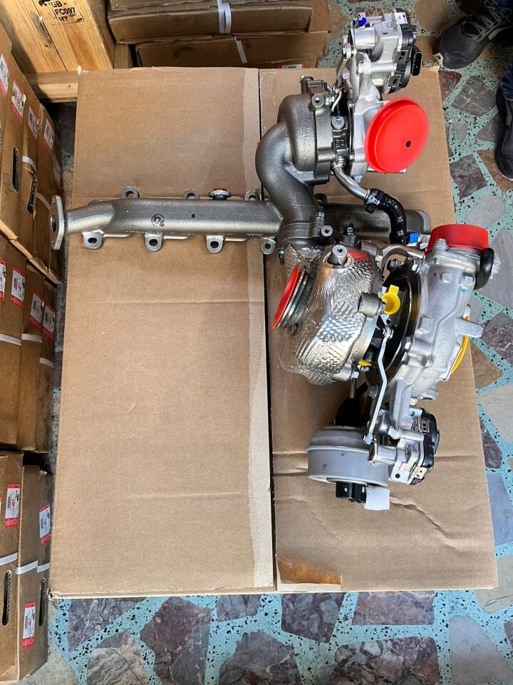 LR125532 - TURBO KOMPLE 3.0 I6 DZL. (NEW VOGUE 22>/NEW SPORT 23>) - Garrett