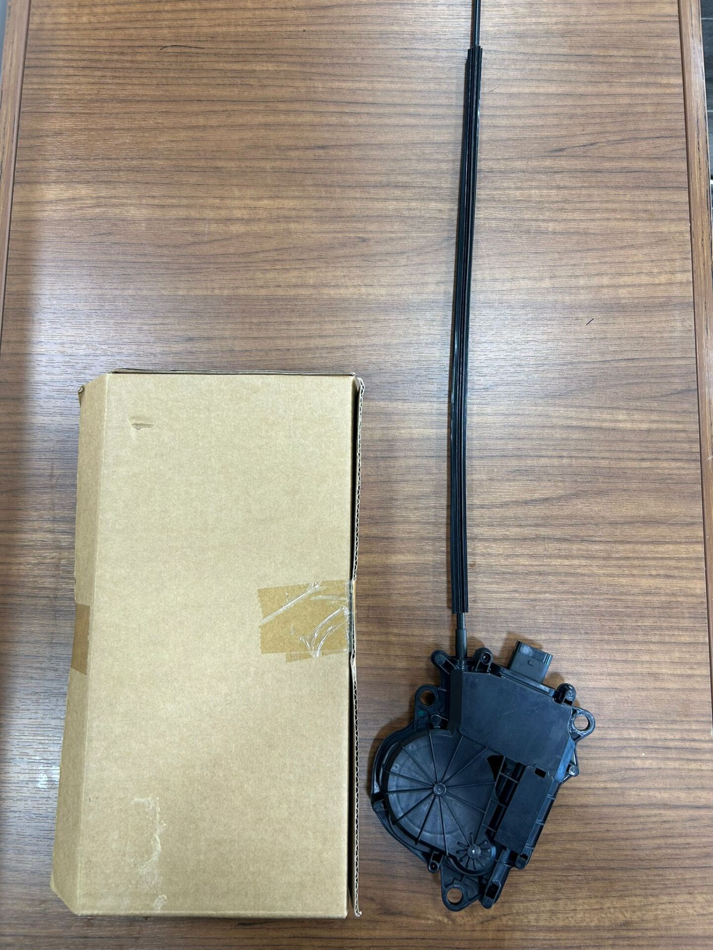 LR117160G - ÖN KAPI VAKUM MOTORU(VOGUE/RRS/2015) - Hmpx