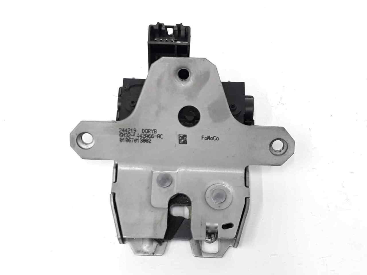 LR016678 - BAGAJ KİLİDİ ALT (3.0/SPORT) - Land Rover