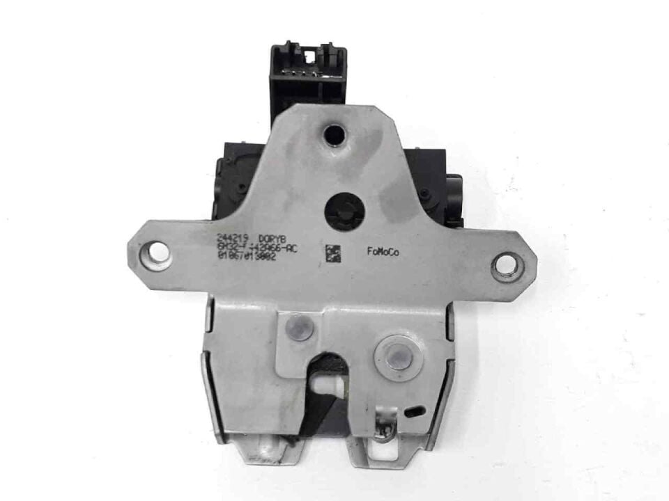 LR016678 - BAGAJ KİLİDİ ALT (3.0/SPORT) - Land Rover