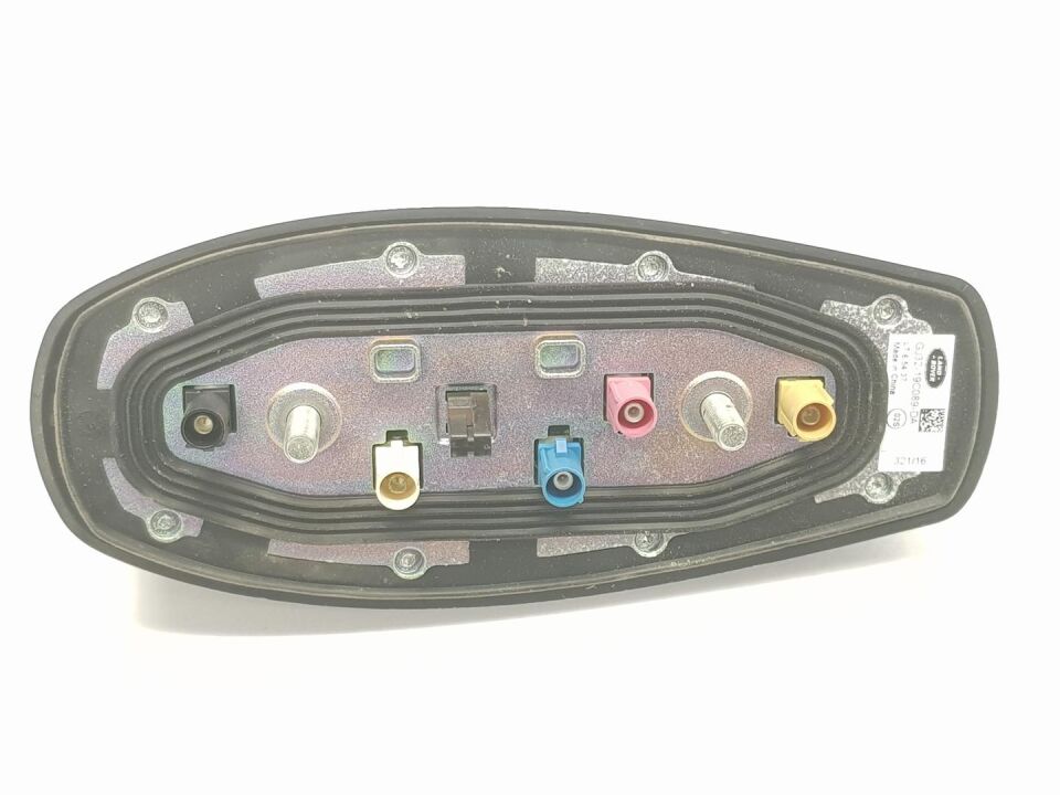 LR070771 - TAVAN ANTENİ (DİSCO 5/VELAR/RRS) - Land Rover