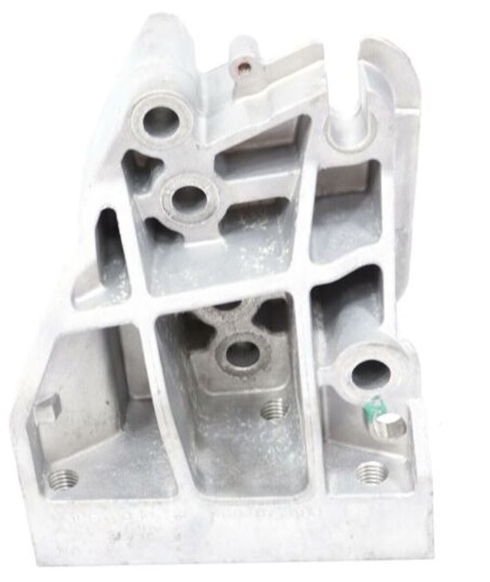 LR001216 - MOTOR KULAĞI ALT SAĞ 2.2 (FREEL.2) - Land Rover