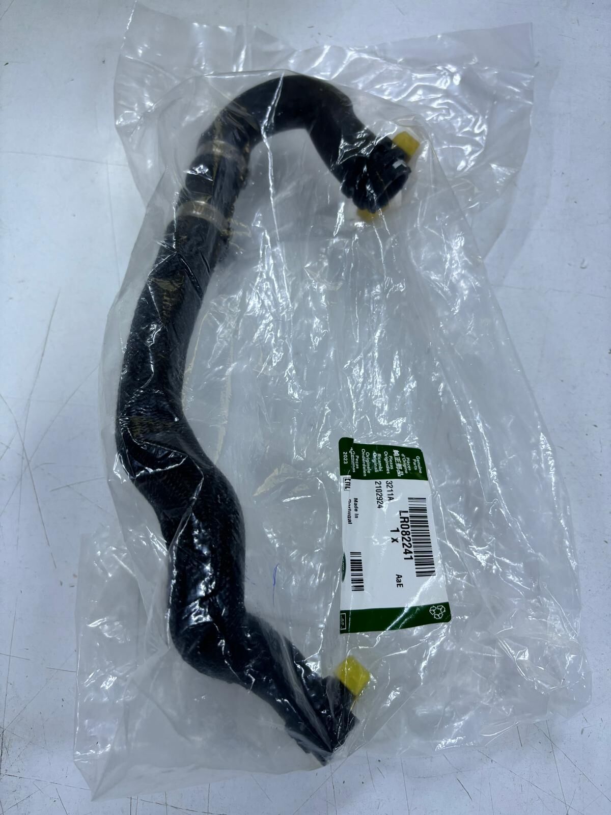 LR082241 - EGR SOĞUTUCU HORTUMU (VELAR/ALL) - Land Rover