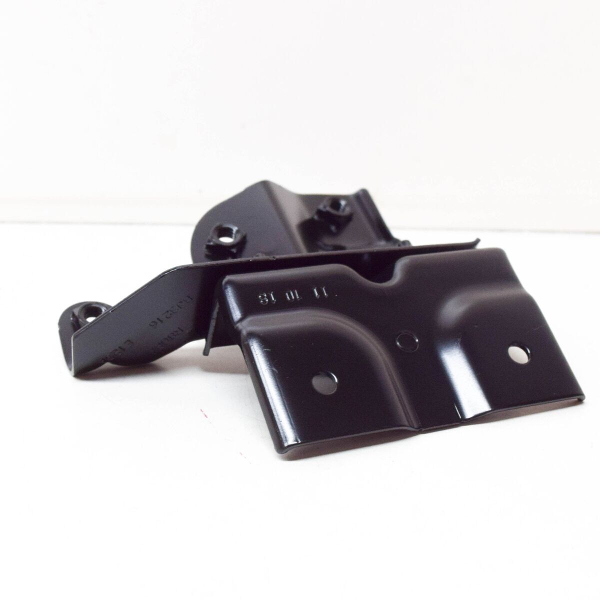 LR039126 - ÖN ÇAMURLUK ALT BAKALİT SOL (EVOQUE) - Land Rover